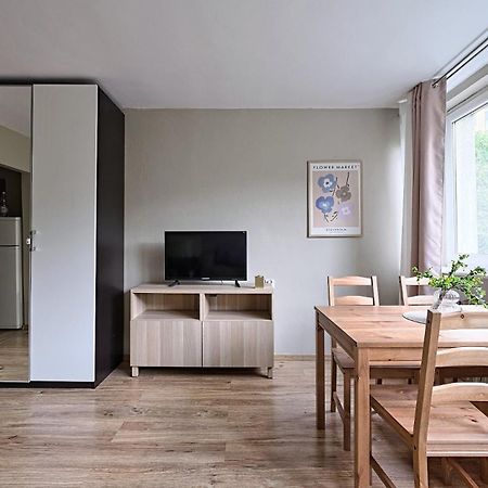 Urbannestgroup - City Center Cozy Studio - Bagno 7 Варшава Экстерьер фото